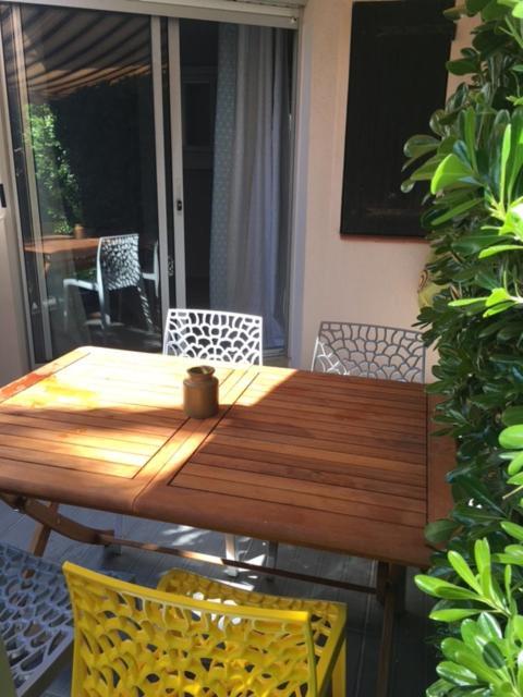 Apartmán Rez De Jardin + Terrasse Piscine Et Acces Direct Plage Saint-Cyprien  Exteriér fotografie