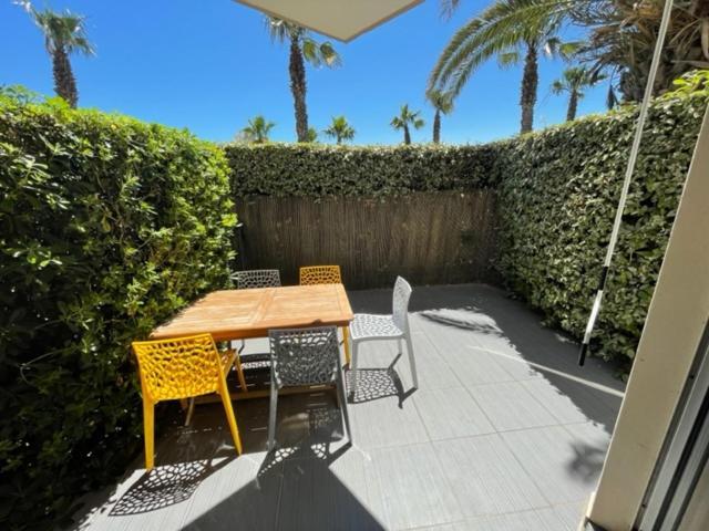 Apartmán Rez De Jardin + Terrasse Piscine Et Acces Direct Plage Saint-Cyprien  Exteriér fotografie